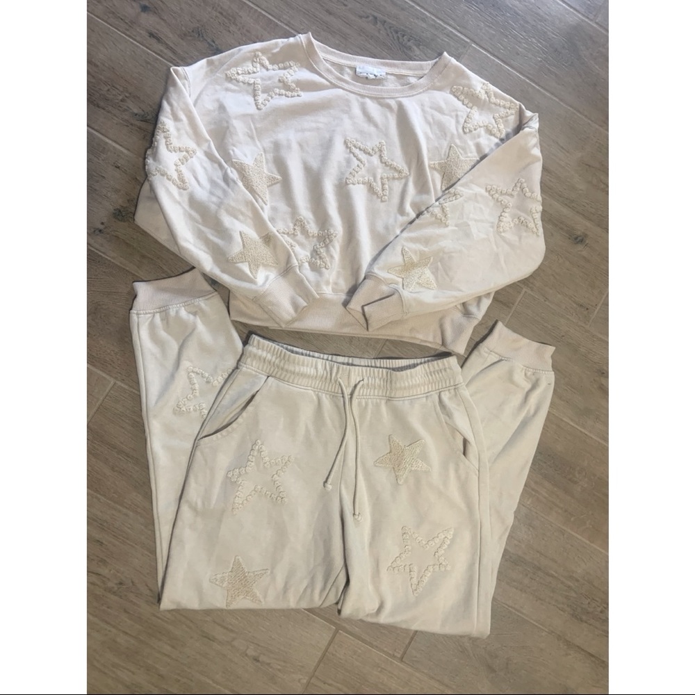 Cream Star Lounge Set ⭐️